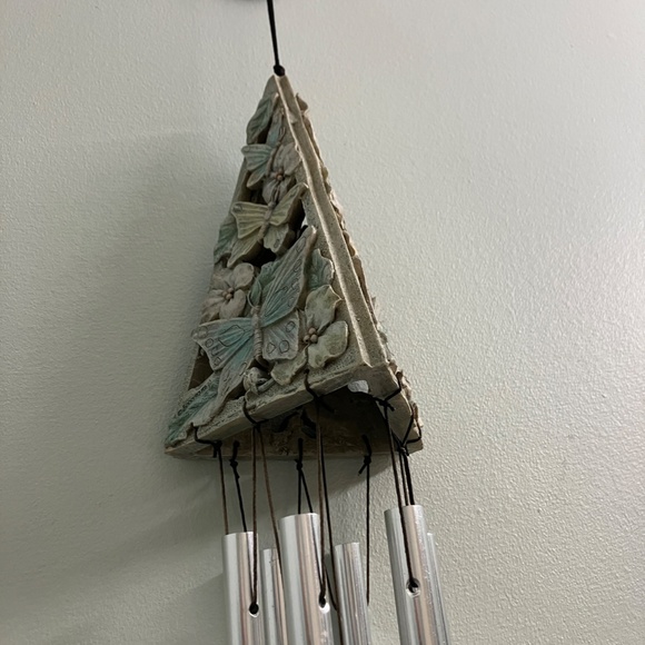 Wind Chimes New with Butterfly Motif - Picture 3 of 7
